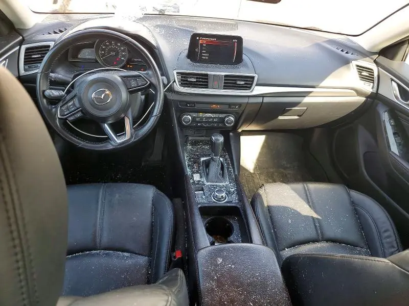 2017 MAZDA 3 TOURING  