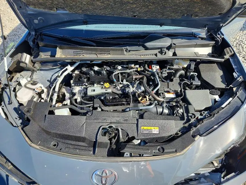 2024 TOYOTA PRIUS XLE  