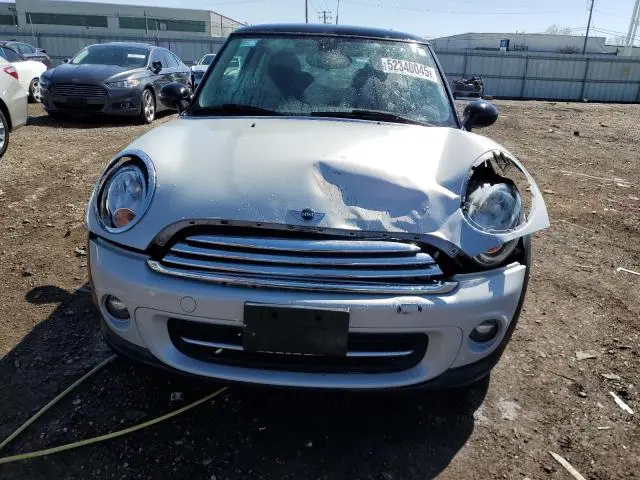 2013 MINI COOPER 