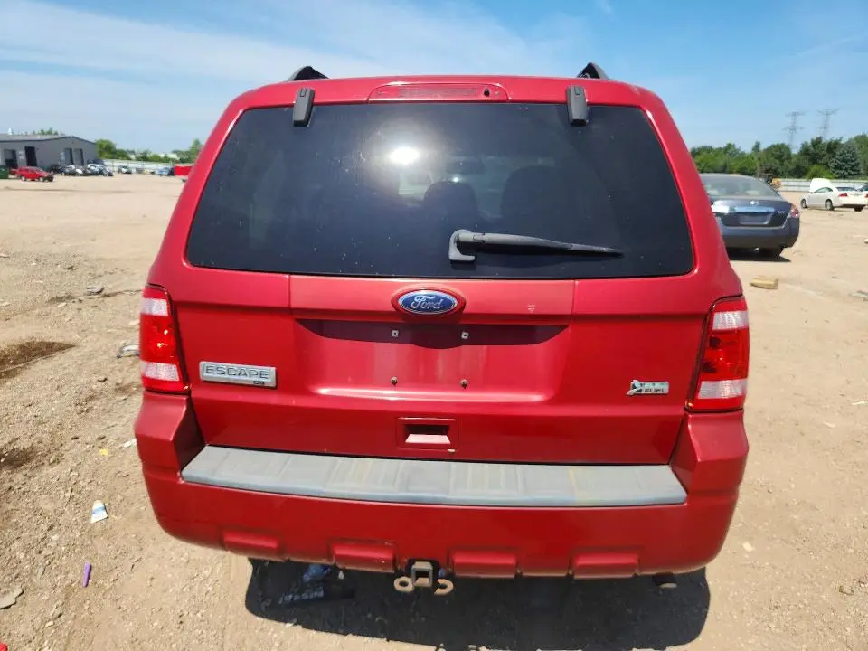 2010 FORD ESCAPE XLT  
