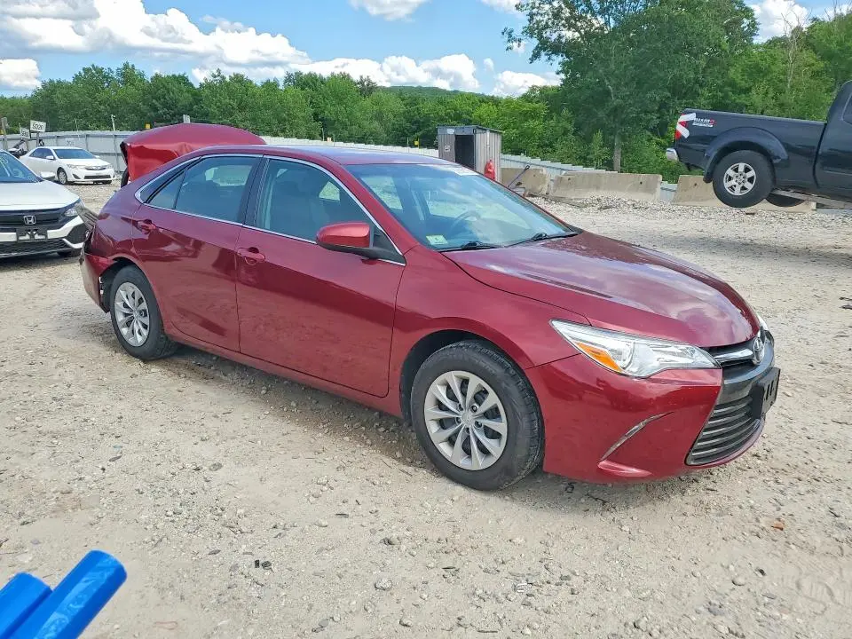 2016 TOYOTA CAMRY LE  