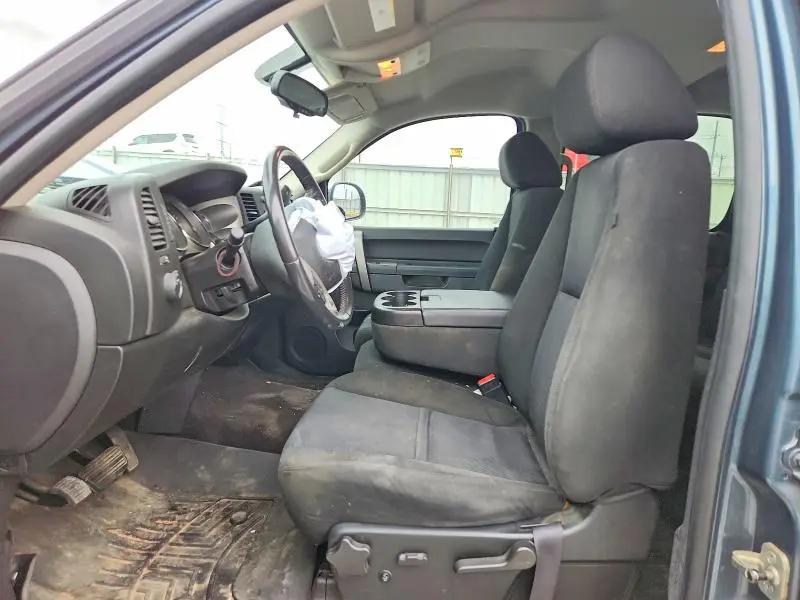 2011 CHEVROLET SILVERADO C1500 LT  