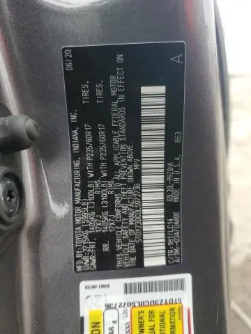 2020 TOYOTA SIENNA XLE  