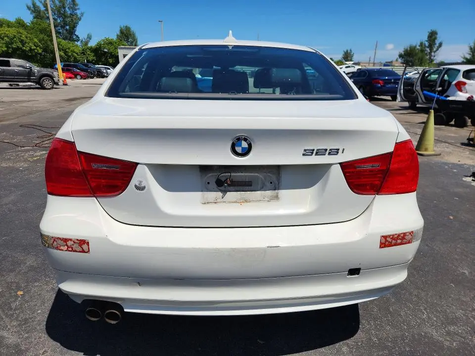 2011 BMW 328 XI SULEV  