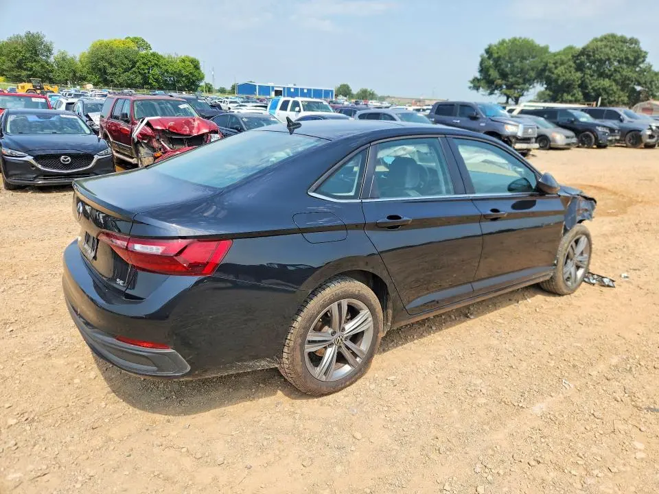 2024 VOLKSWAGEN JETTA SE  