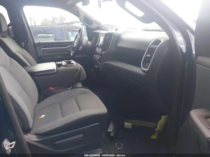 2022 RAM 1500 BIG HORN  4X2 5'7 BOX
