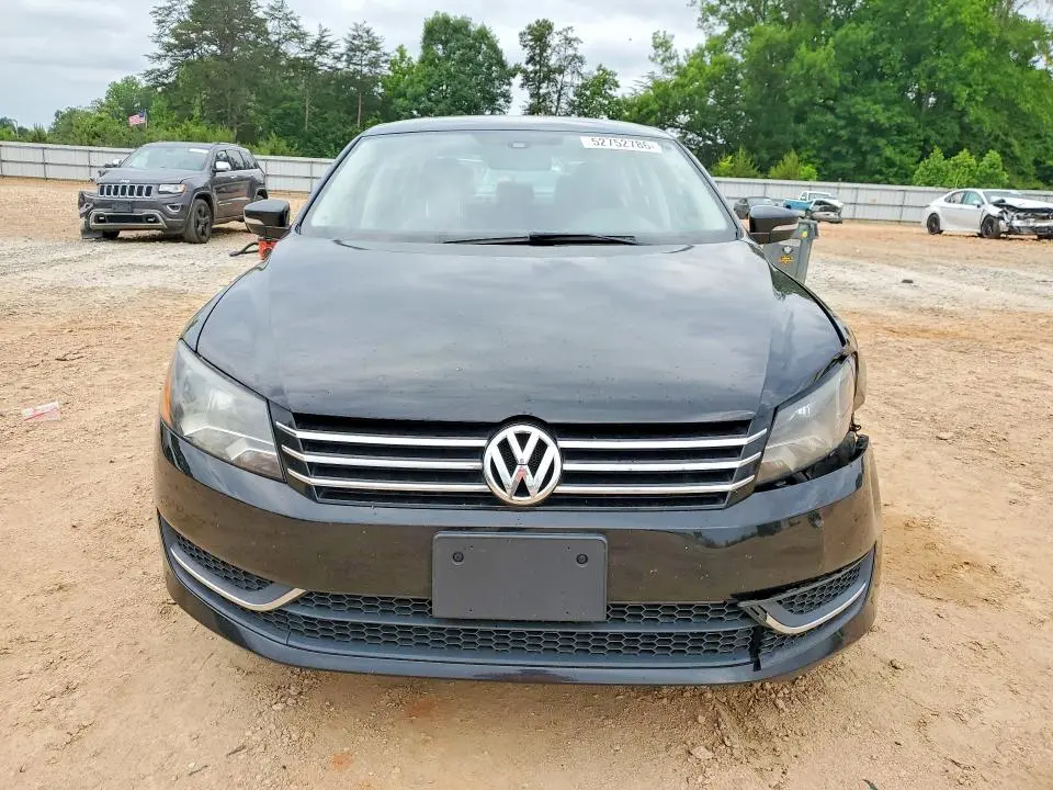 2015 VOLKSWAGEN PASSAT S  