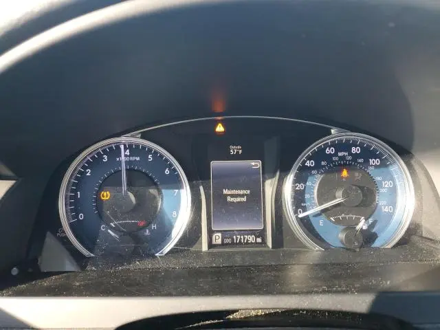 2016 TOYOTA CAMRY LE  