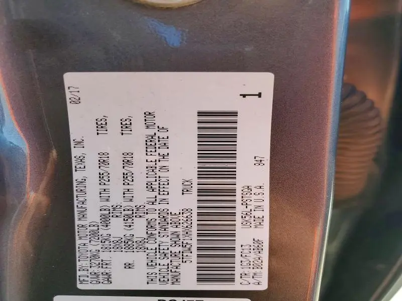 2017 TOYOTA TUNDRA CREWMAX SR5  