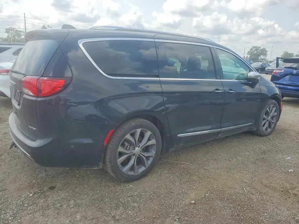 2020 CHRYSLER PACIFICA LIMITED  