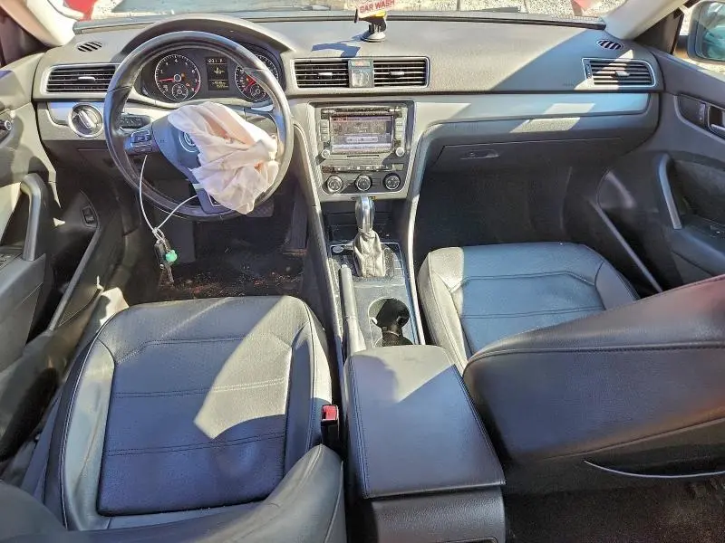 2015 VOLKSWAGEN PASSAT S  