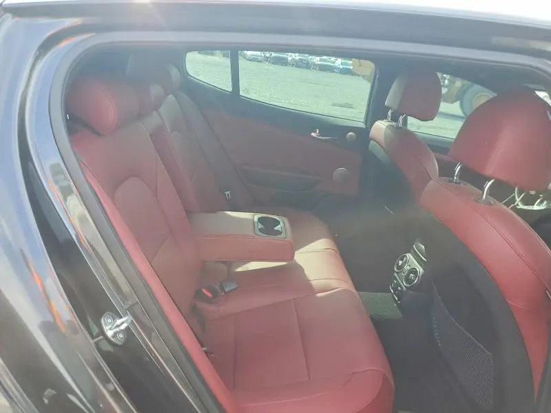 2023 KIA STINGER GT LINE  