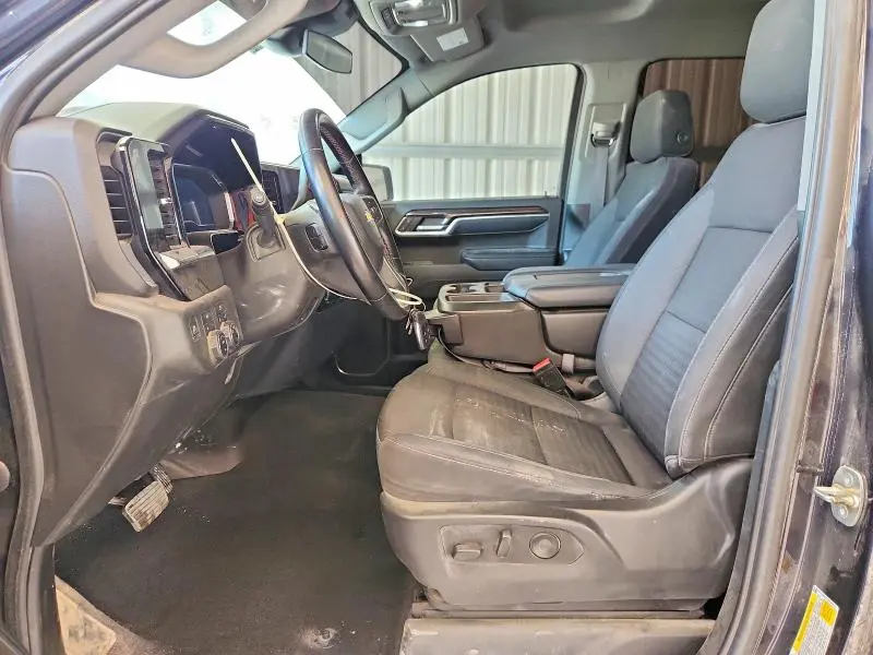 2023 CHEVROLET SILVERADO K1500 LT  