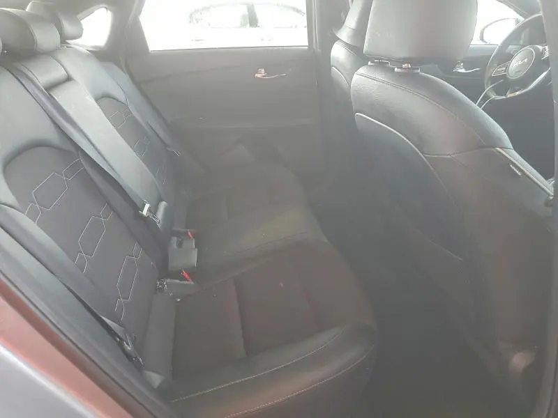 2024 KIA FORTE GT LINE  