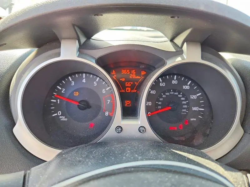 2014 NISSAN JUKE SL  