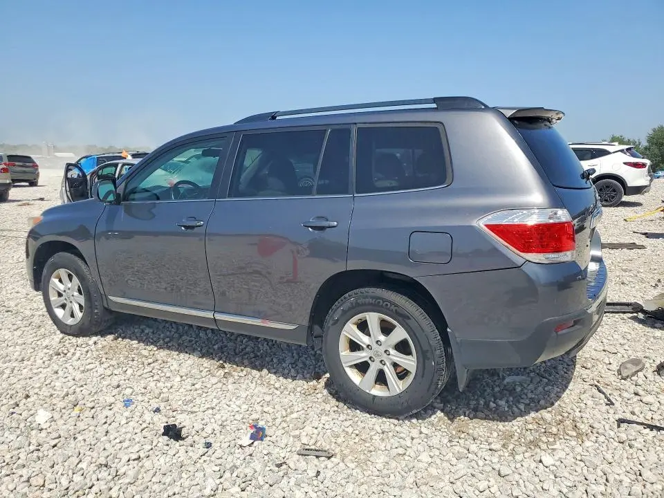 2013 TOYOTA HIGHLANDER PLUS  