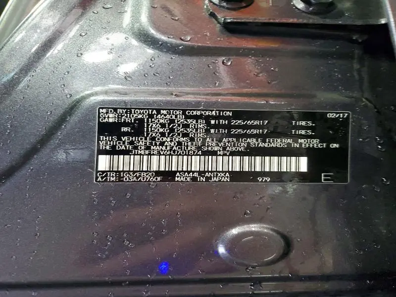 2017 TOYOTA RAV4 LE  