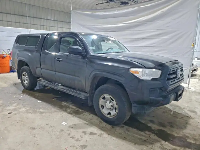 2018 TOYOTA TACOMA SR  