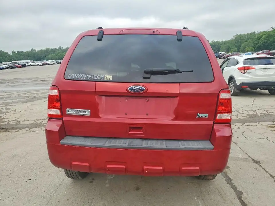 2010 FORD ESCAPE XLT  