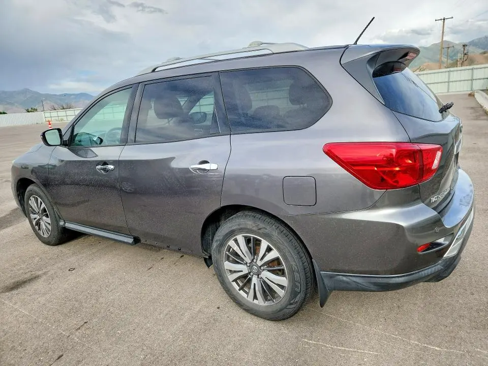 2017 NISSAN PATHFINDER SV  