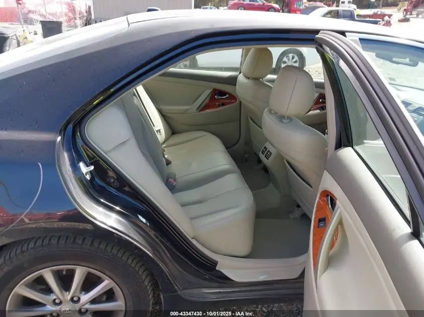 2011 TOYOTA CAMRY HYBRID  