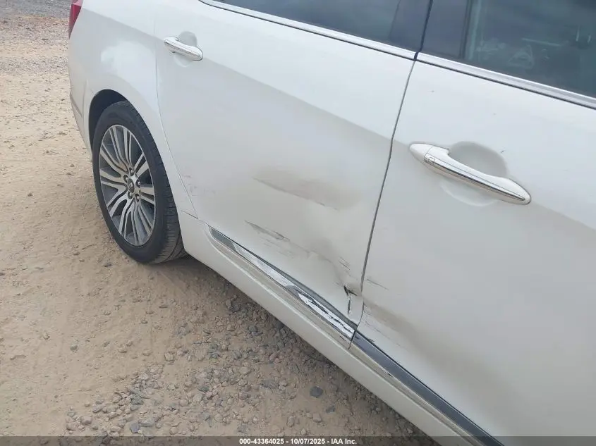 2016 KIA CADENZA PREMIUM