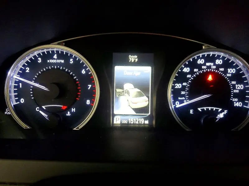 2015 TOYOTA CAMRY XLE  