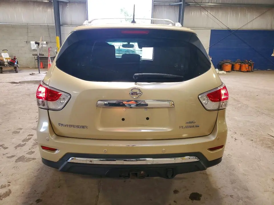 2013 NISSAN PATHFINDER S  