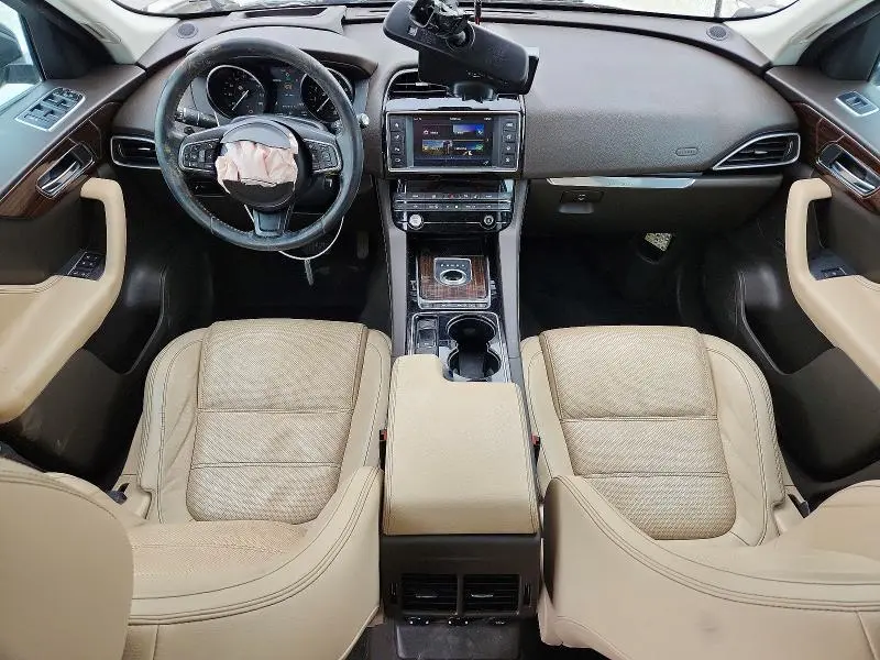 2017 JAGUAR F-PACE PRESTIGE  