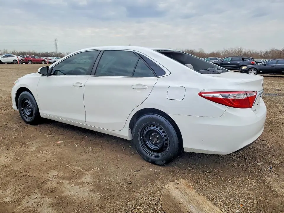 2017 TOYOTA CAMRY LE  