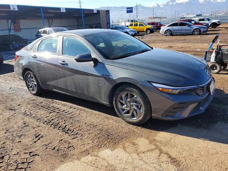 2024 HYUNDAI ELANTRA SEL  