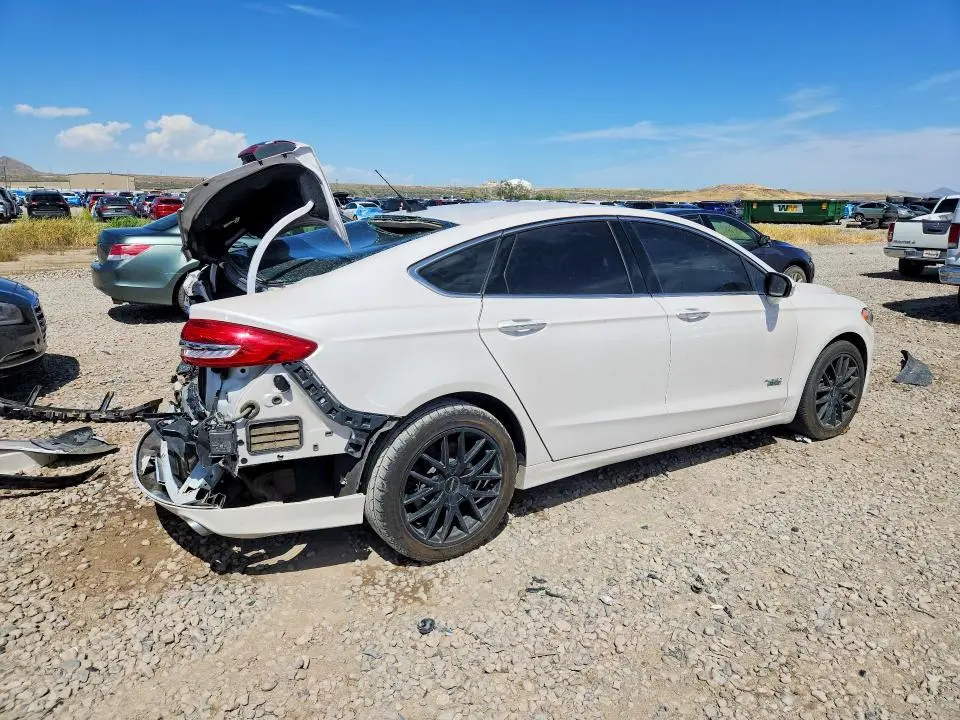 2017 FORD FUSION TITANIUM PHEV  