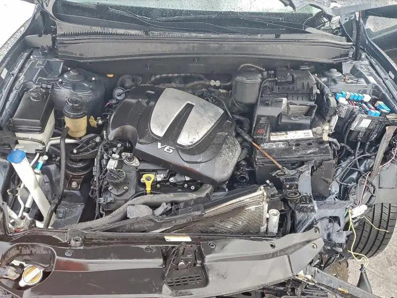 2012 HYUNDAI SANTA FE SE  