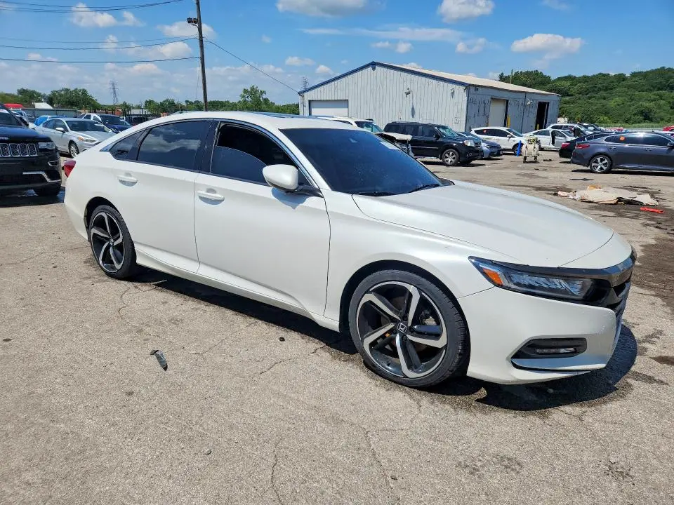2018 HONDA ACCORD SPORT  