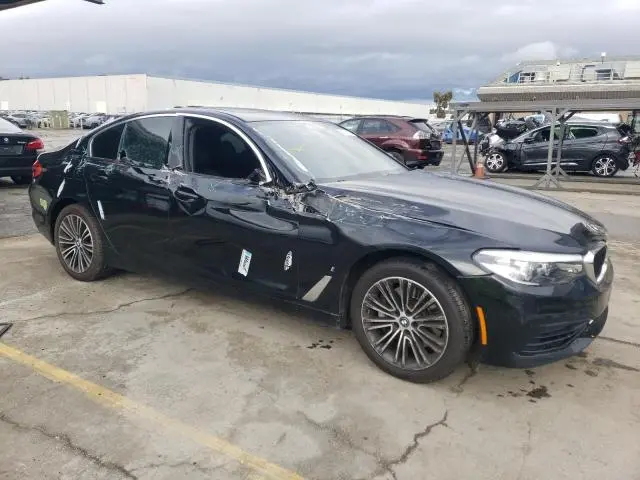 2019 BMW 530E   