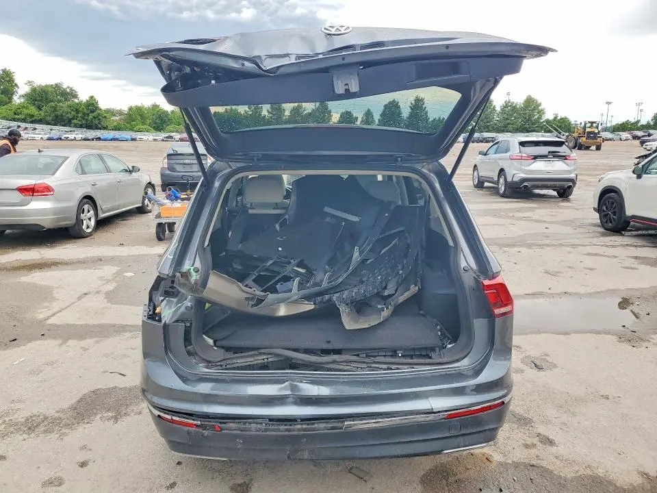 2020 VOLKSWAGEN TIGUAN SE  
