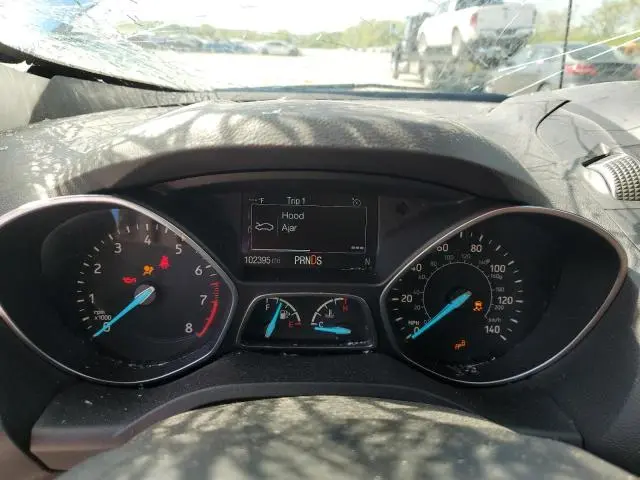 2017 FORD ESCAPE SE  