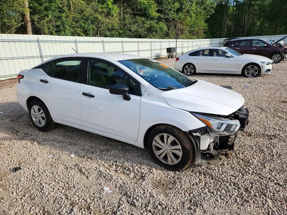 2020 NISSAN VERSA S  