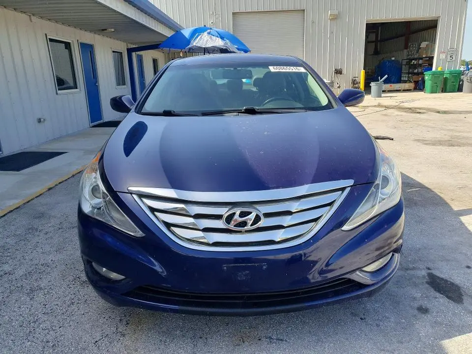 2013 HYUNDAI SONATA SE  