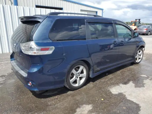 2011 TOYOTA SIENNA SPORT  