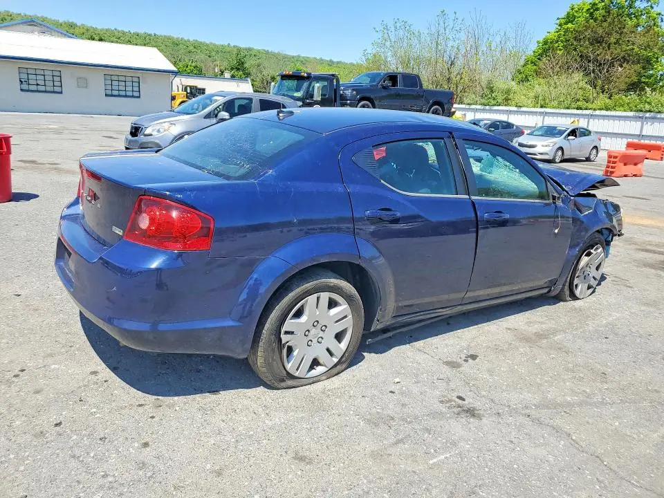 2013 DODGE AVENGER SE  