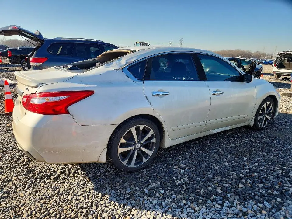 2016 NISSAN ALTIMA 2.5 SR  