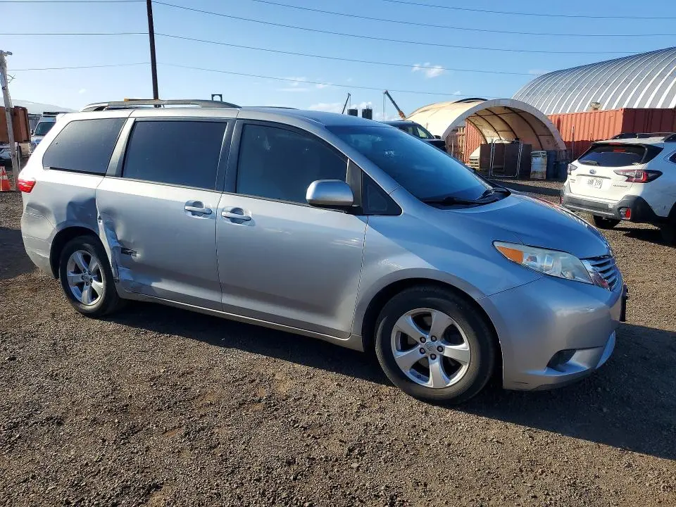 2016 TOYOTA SIENNA   
