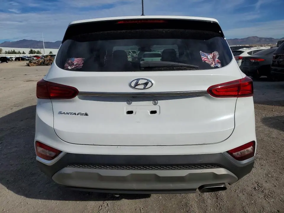 2020 HYUNDAI SANTA FE SE  
