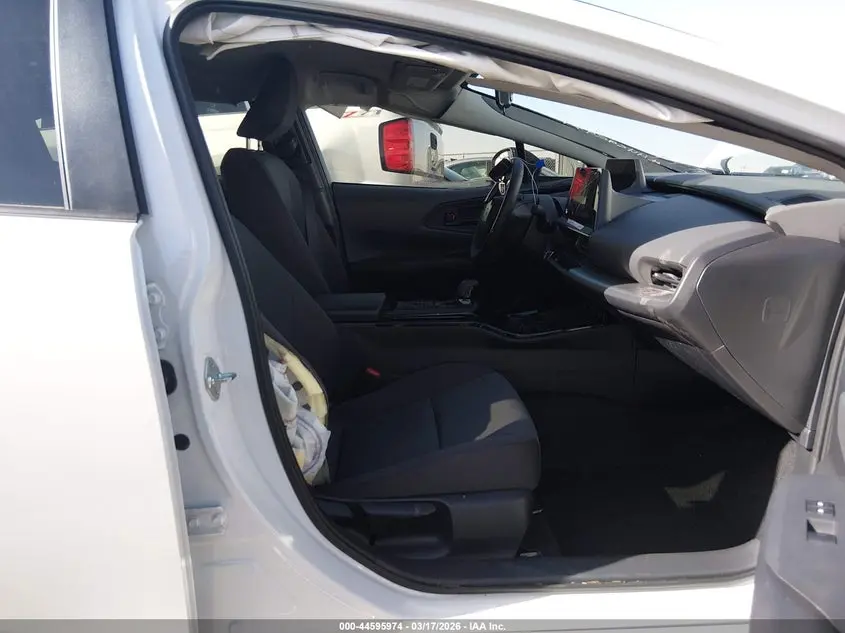2026 TOYOTA PRIUS LE