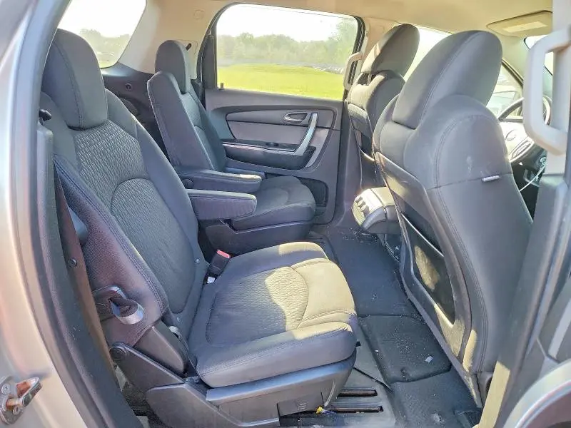 2010 GMC ACADIA SLE  