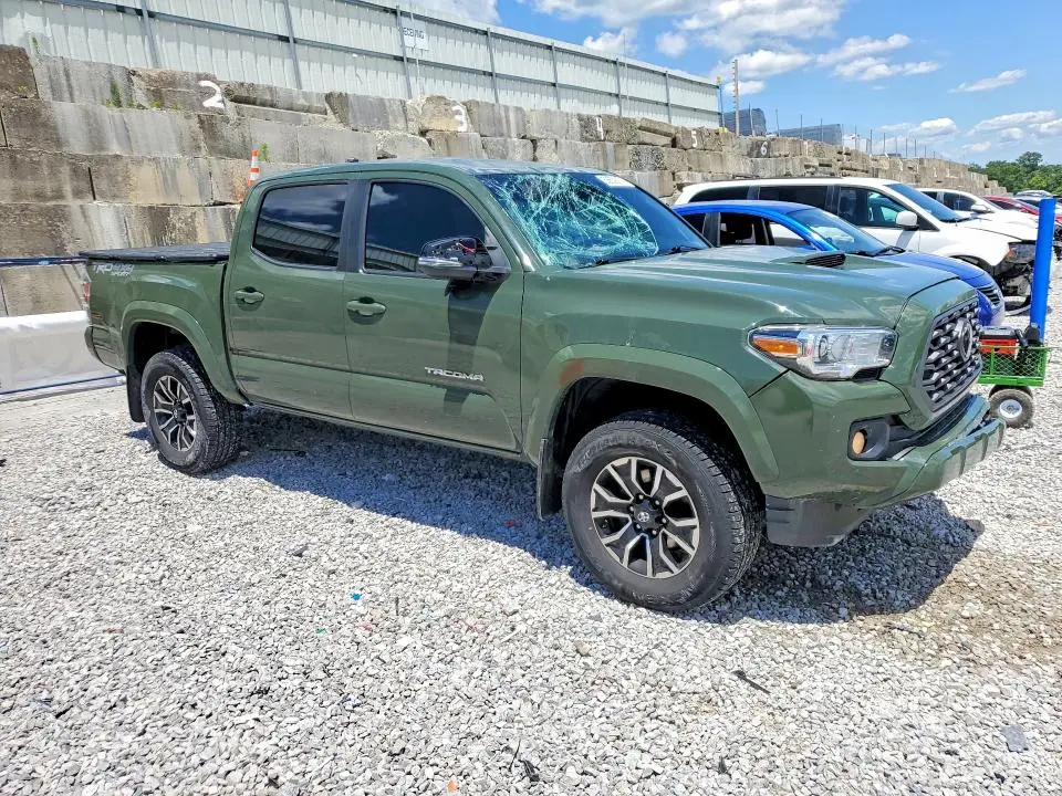 2021 TOYOTA TACOMA TRD SPORT  
