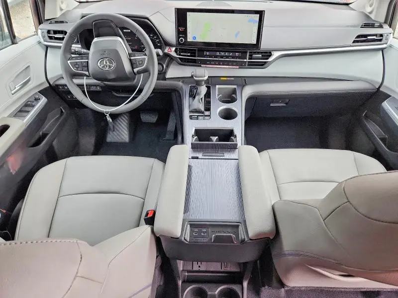 2026 TOYOTA SIENNA XLE 7-PASSENGER  