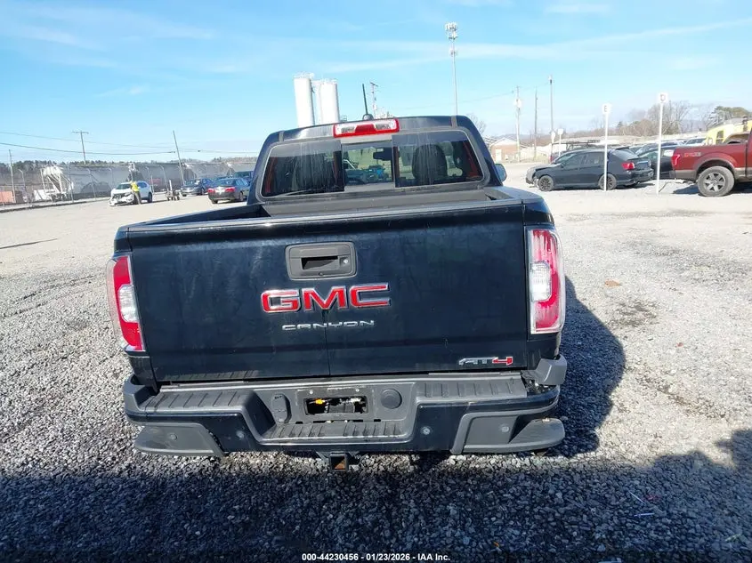 2022 GMC CANYON 4WD  SHORT BOX AT4 - LEATHER