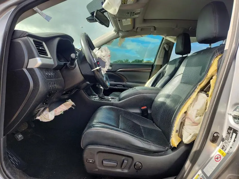 2015 TOYOTA HIGHLANDER LIMITED PLATINUM  